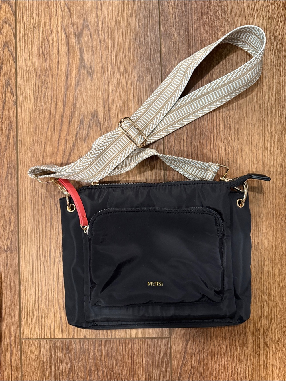 Mersi Black Crossbody Bag with Patterned Strap